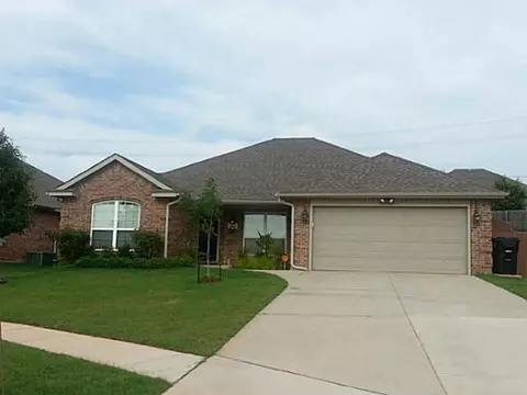 804 Bryan Dr, Moore, OK 73160 photo 1