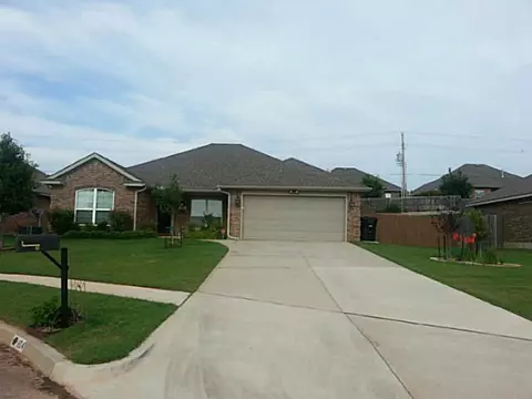 804 Bryan Dr, Moore, OK 73160 photo 2