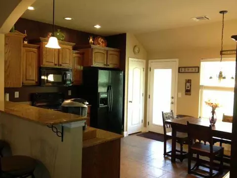 804 Bryan Dr, Moore, OK 73160 photo 7