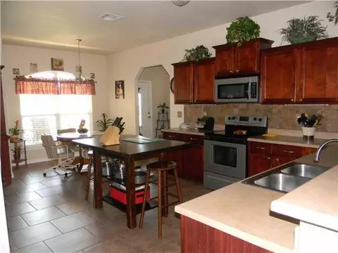 1311 Abraham Dr, Tuttle, OK 73089 photo 2