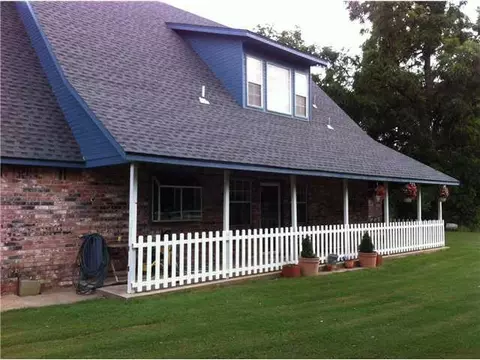 8108 S Post Rd, Guthrie, OK 73044 photo 2