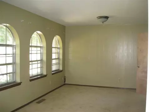 2207 Foster Dr, Ada, OK 74820 photo 4