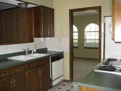 2207 Foster Dr, Ada, OK 74820 photo 6