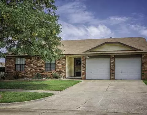 3000 Broadway Ter, Moore, OK 73160 photo 2