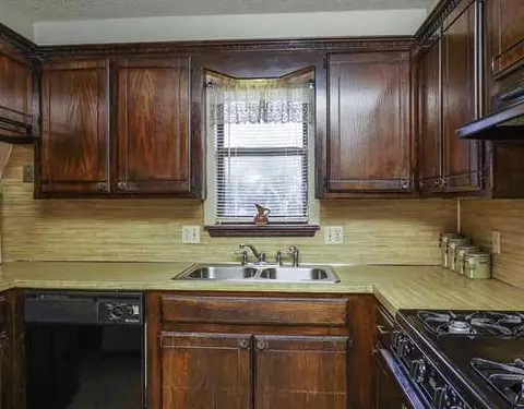 3000 Broadway Ter, Moore, OK 73160 photo 9