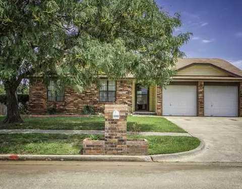 3000 Broadway Ter, Moore, OK 73160 photo 1