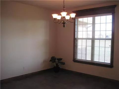 1310 Abraham Dr, Tuttle, OK 73089 photo 9