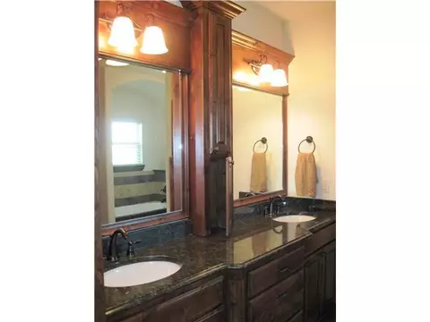 1310 Abraham Dr, Tuttle, OK 73089 photo 13