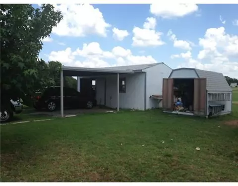 101 Lake View Dr, Mcloud, OK 74851 photo 3