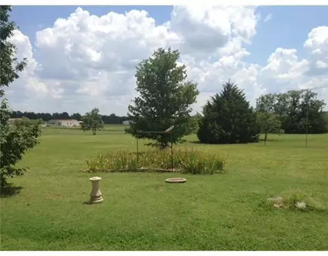 101 Lake View Dr, Mcloud, OK 74851 photo 2
