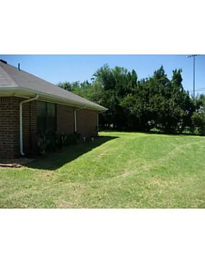 202 12 Gath Cir, Tuttle, OK 73089 photo 14
