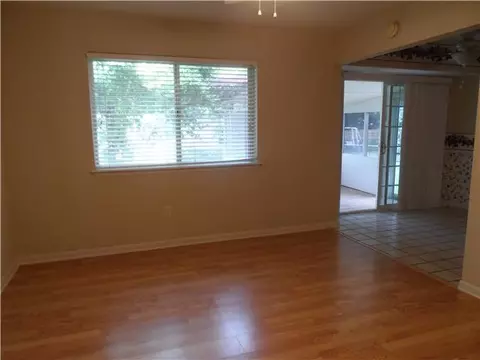 772 Camelot, Moore, OK 73160 photo 2