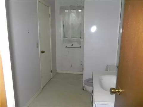 715 E Springer, Guthrie, OK 73044 photo 5