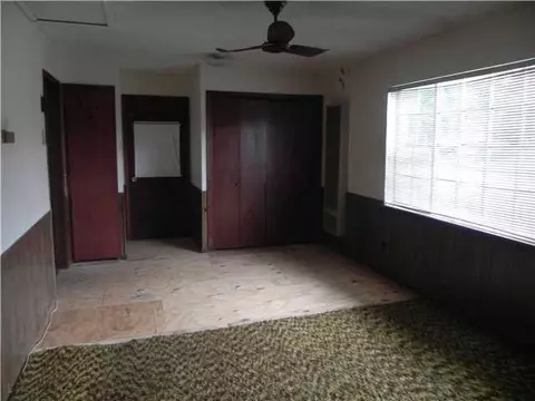 715 E Springer, Guthrie, OK 73044 photo 3