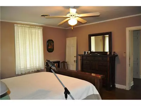 1024 E Noble Ave, Guthrie, OK 73044 photo 2