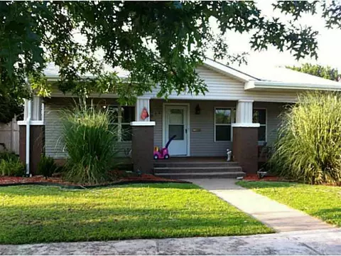121 E Jefferson St, Tecumseh, OK 74873 photo 1