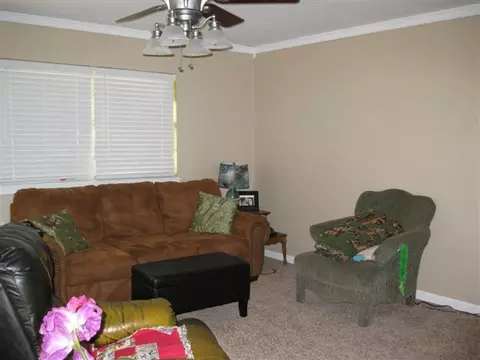 1320 E Ada St, Shawnee, OK 74801 photo 2