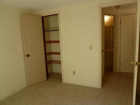 2117 Meench Dr, Moore, OK 73170 photo 5