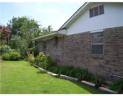 356 E Carson Ln, Mustang, OK 73064 photo 15