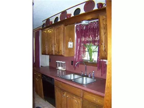 356 E Carson Ln, Mustang, OK 73064 photo 6