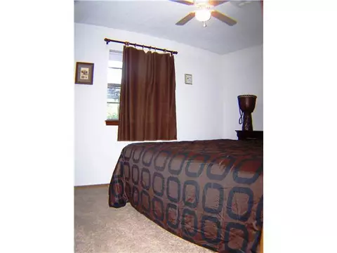 356 E Carson Ln, Mustang, OK 73064 photo 7