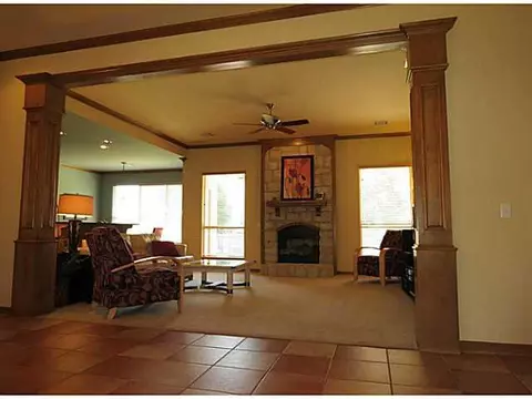 142 Wright Cir, Edmond, OK 73013 photo 4