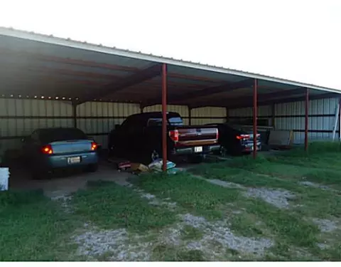 513 E Main St, Jones, OK 73049 photo 7