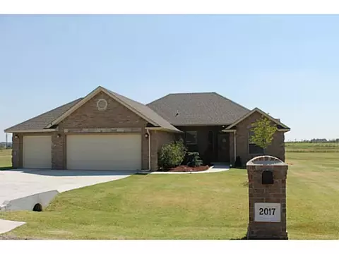 2017 Meadows, Tuttle, OK 73089 photo 1
