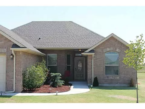 2017 Meadows, Tuttle, OK 73089 photo 2