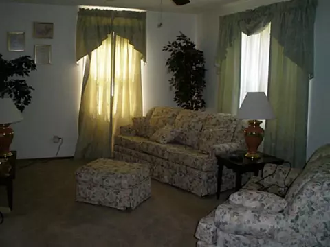 17 Springhill Rd, Shawnee, OK 74801 photo 3