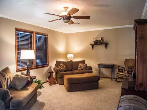 210 NW 2nd St, Minco, OK 73059 photo 14