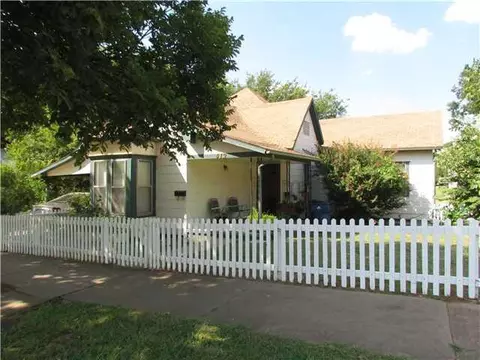 412 E Warner Ave, Guthrie, OK 73044 photo 1