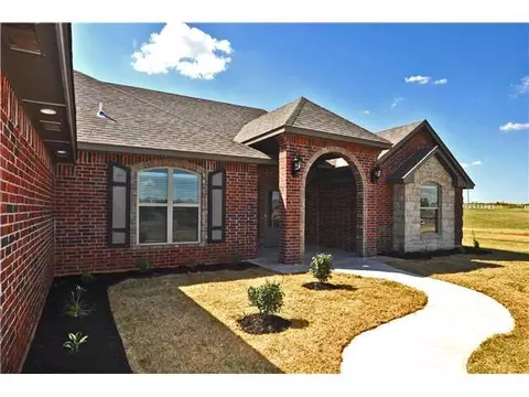 601 Arrowhead Dr, Tuttle, OK 73089 photo 2