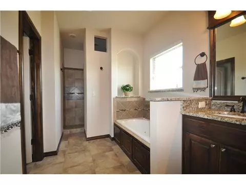 601 Arrowhead Dr, Tuttle, OK 73089 photo 10