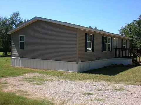 214 Phillips St, Tecumseh, OK 74873 photo 2
