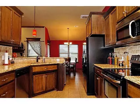 3001 Brookstone Ct, Moore, OK 73160 photo 6