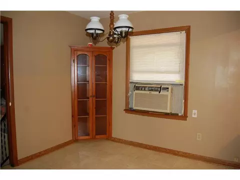 101 E 12th St, Edmond, OK 73034 photo 4