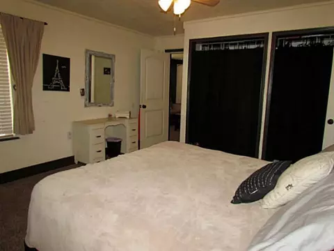 203 SW 2nd St, Tuttle, OK 73089 photo 9