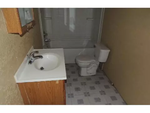 405 W W Pne, Tuttle, OK 73089 photo 3