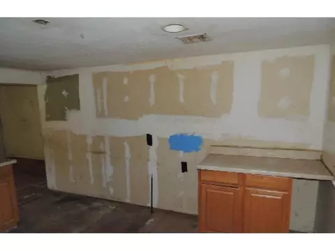 405 W W Pne, Tuttle, OK 73089 photo 6