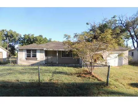 405 W W Pne, Tuttle, OK 73089 photo 1