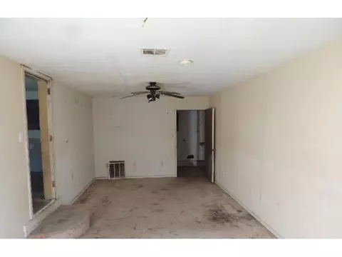 405 W W Pne, Tuttle, OK 73089 photo 4