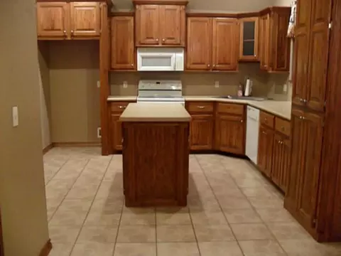 1853 Ruby Dr, Blanchard, OK 73010 photo 8