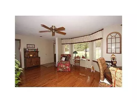 1220 Devonshire Ct, Edmond, OK 73034 photo 8