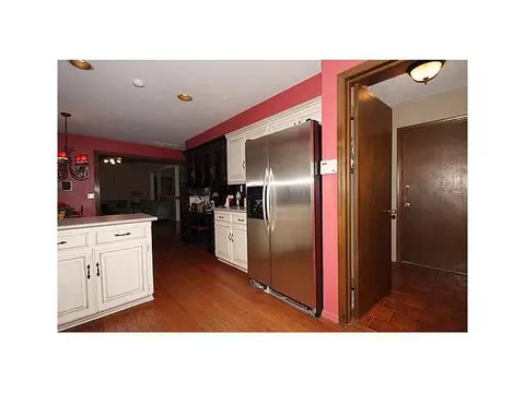 1220 Devonshire Ct, Edmond, OK 73034 photo 9