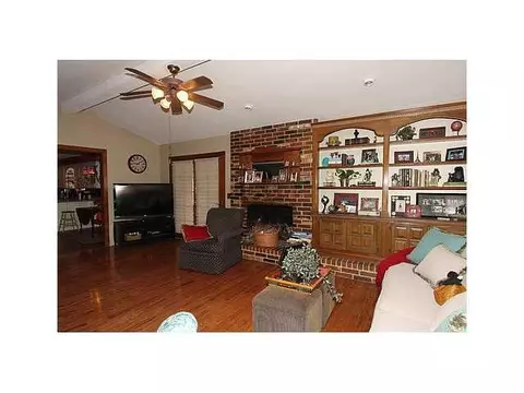 1220 Devonshire Ct, Edmond, OK 73034 photo 6