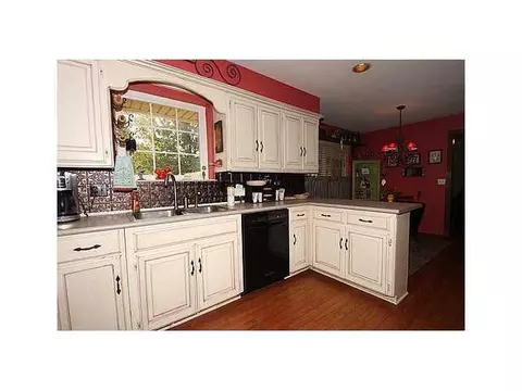 1220 Devonshire Ct, Edmond, OK 73034 photo 10