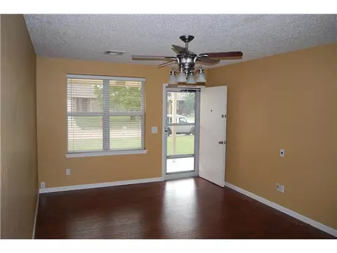 1009 Gale, Moore, OK 73160 photo 3