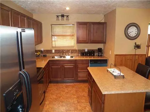 321 S Maple St, Crescent, OK 73028 photo 3