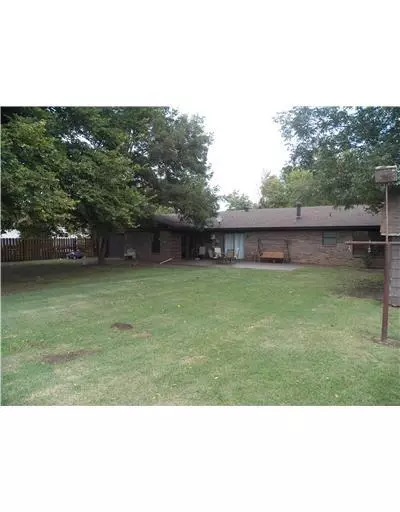 321 S Maple St, Crescent, OK 73028 photo 17